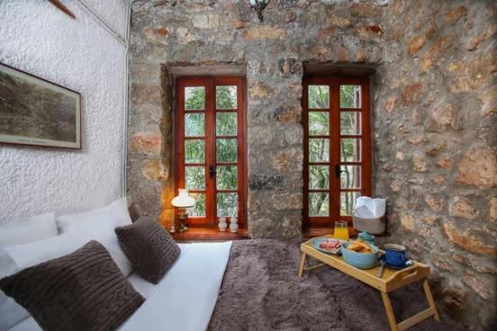 Вілла Mariolata Stone House Lilaia Екстер'єр фото