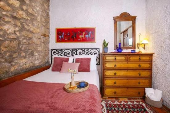 Вілла Mariolata Stone House Lilaia Екстер'єр фото
